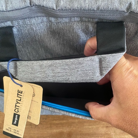 Targus Citylite Professional Laptop Bag - Picture 5 of 5